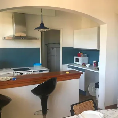 Apartment Charming T3 Terrace Near The Sea *